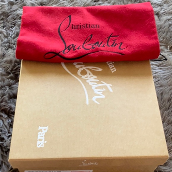 Authentic Christian Louboutin Pigalle Plato patent heels. - Picture 5 of 8